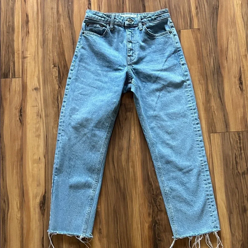 Topshop Light Blue Straight-Leg Capri Jeans